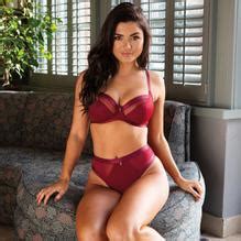 India Reynolds Non Nude Hot Photos For Pour Moi Campaign September Aznude