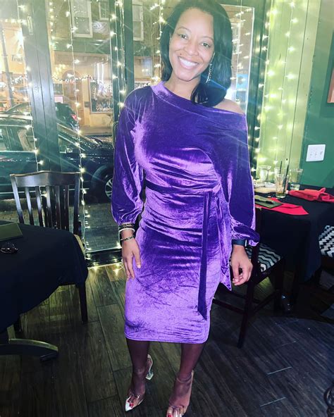 Sharrie Williams's feet