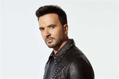 Luis Fonsi lanza El Viaje e íntimo se confiesa Ser parte de la vida