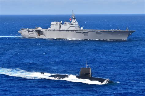 Js Izumo Ddh 183 During Keen Sword 23 In The Philippine Sea Nov 14