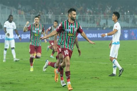 Isl 2022 23 Hugo Boumous Late Penalty Helps Atk Mohun Bagan Beat Jamshedpur Fc On Cricketnmore