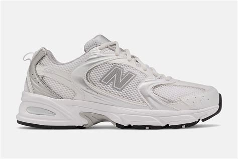 8 Looks Con Las New Balance 530 Las Zapatillas Que Combinan Con Todo Moda