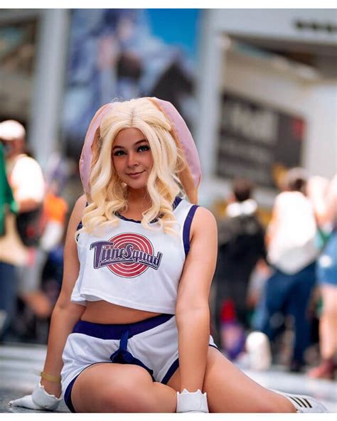 Featured Cosplayer Maria Pereira Comic Cons 2022 Dates