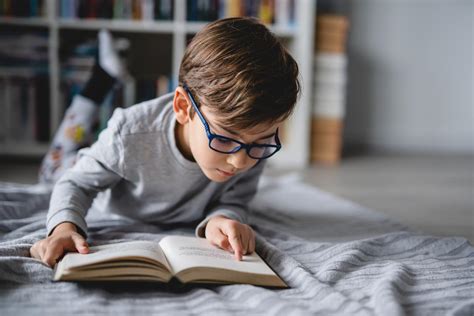 Les enfants qui aiment lire réussissent mieux dans la vie