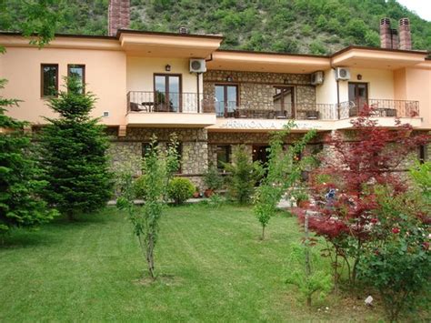 ARMONIA HOTEL - Prices & Reviews (Loutraki, Greece)