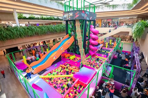 Jockey Plaza Shopping Apresenta Nova Edi O Da Gigante Arena Neon Fun