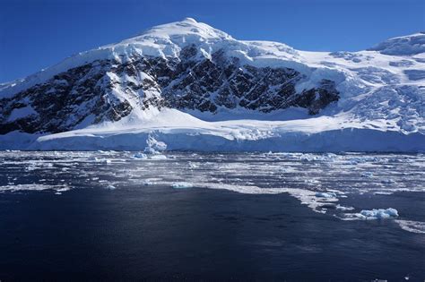 Disintegration Fears Grow As Worsening Rifts And Fractures Spotted At Two Of Antarctica’s Most