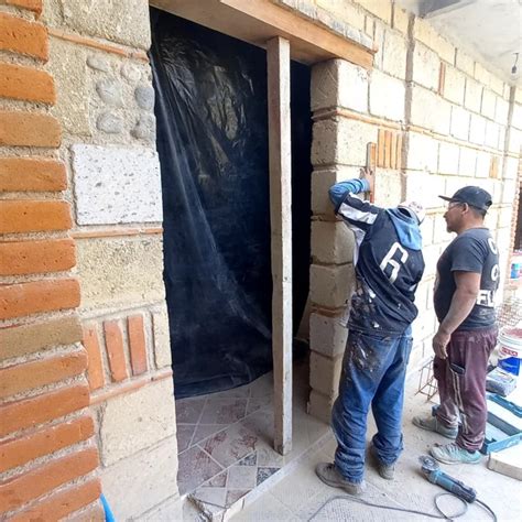 Foto Apertura De Vano De Puerta De Servicios Generales