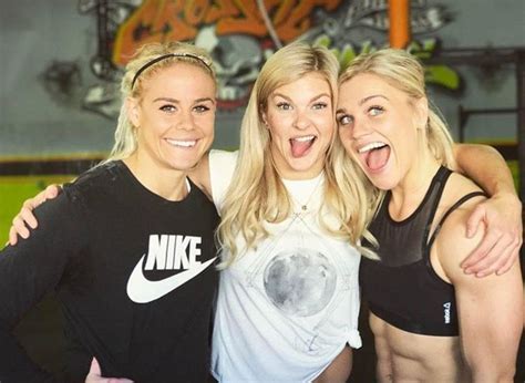 Brooke Ence Sara Sigmundsdottir And Katrin Davidsdottir Crossfit