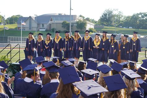 PHOTOS: Helias Catholic High School 2024 Commencement | The Catholic ...