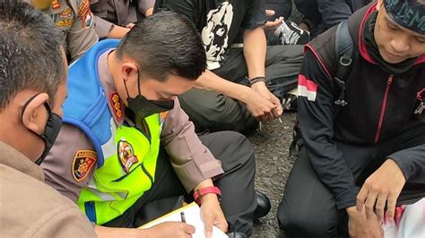 Foto Kapolresta Tangerang Siap Dicopot Jika Ada Kekerasan Lagi Saat Demo