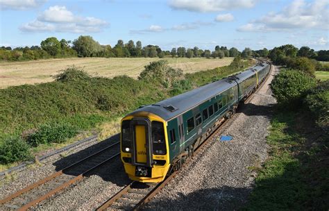 Gwr Class 158 Gwr Class 158 No158750 Heads Towards Creec Flickr