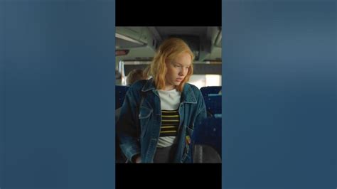 Не уступила место. Сериал : Алиса не может ждать. #сериалы_youtube # ...