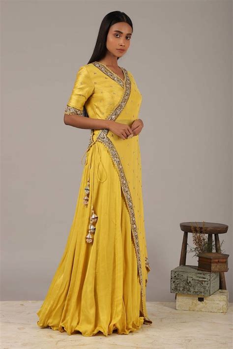 Lehenga Dupatta Draping Styles To Look Slim Be Classy Baggout