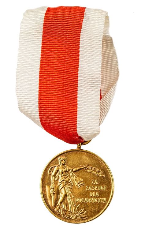 ZŁOTY MEDAL ZASŁUGI DLA POŻARNICTWA PRL Dom aukcyjny Ostoya