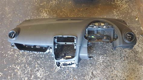 Renault Clio MK4 2013 2019 Main Dashboard No Airbag Store Renault