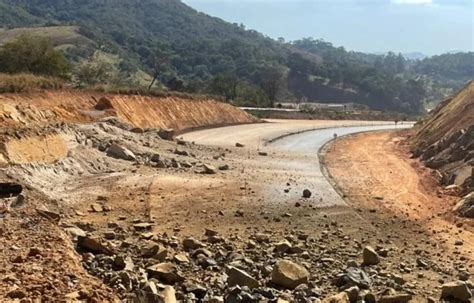 Nova Detona O De Rochas Interdita A Rodovia Br Nesta Quarta Feira