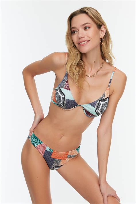 TRENDYOLMİLLA Çok Renkli Desenli Bikini Altı TBESS BA Fiyatı Yorumları Trendyolmilla
