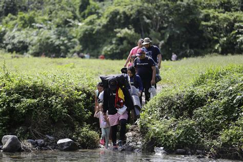 Venezolanas cuentan el horror que vivieron en el Darién y piden a