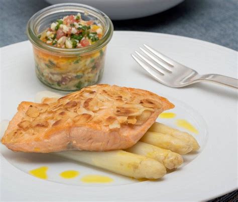 Forellenfilet mit Spargel von Sternekoch Hämmerle