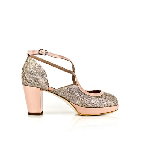 Zapato Peeptoe De Mujer En Charol Nude Con Tacon De Cm Y Glitter