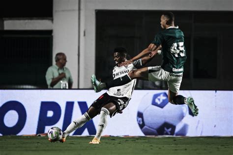 Gols e melhores momentos de Atlético MG 2x1 Goiás pelo Brasileirão 12