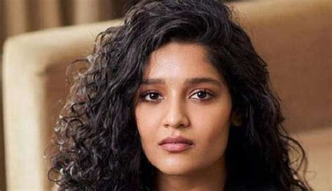 13 Ritika Singh Hot Bold And Busty Pics Irresistible Af 🔥🥵 Just For