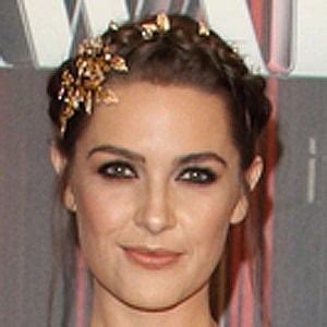 Anna Passey - Age, Family, Bio | Famous Birthdays