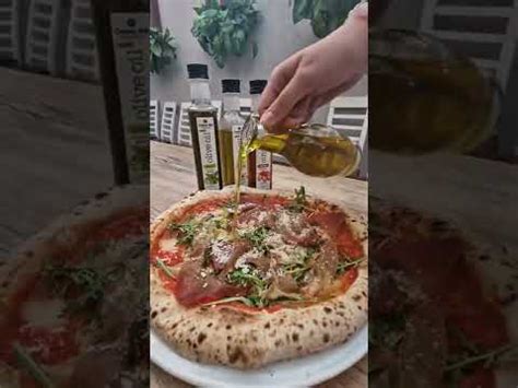 Najlepsza W Oska Pizza W Krakowie Tesone Sprawdzam Jak Smakuje Youtube