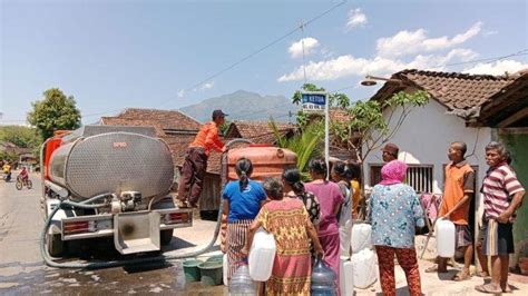 5 Dusun Di Kabupaten Nganjuk Dilanda Kekeringan BPBD Distribusikan