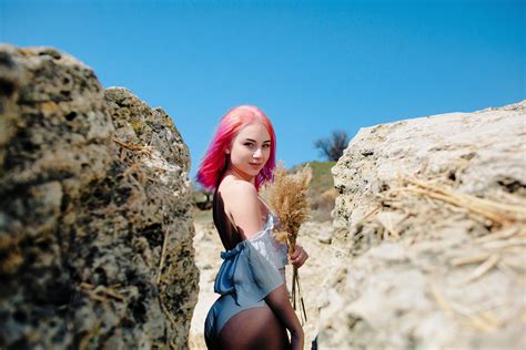 Wallpaper Pink Hair Women Outdoors Dyed Hair Smiling Ass White