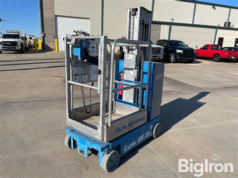 Genie Gr Vertical Mast Lift Bigiron Auctions