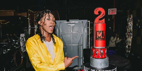 Photos/Video: MJ THE MUSICAL Celebrates Two Years on Broadway