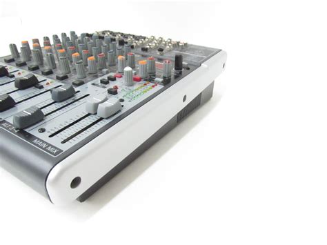 Behringer Xenyx X1204usb Mixer With Usb And Effects