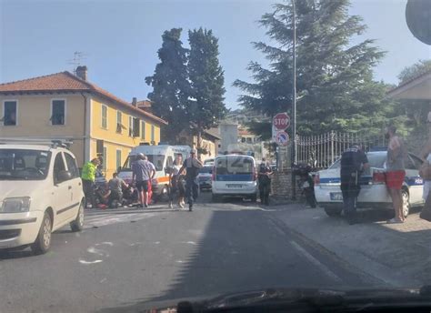 Incidente All Imbocco Del Capo Berta Giovane Grave Riviera