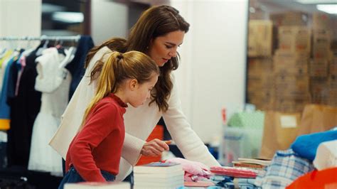 Kate Takes Young Royals To Help Out At Baby Bank Near Maidenhead Uk