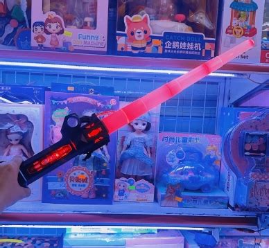 Đồ Chơi Kiếm Phát Sáng Mẫu Mới Dùng Pin Sạc Hot Hit