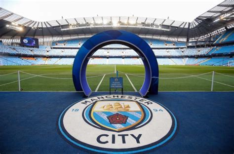 Manchester City Les Sanctions De L Uefa Annul Es Par Le Tas