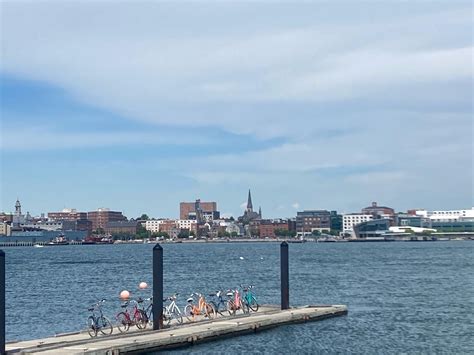 The Ultimate Lighthouse Bike tour in Portland Maine | Portland Rainbow ...