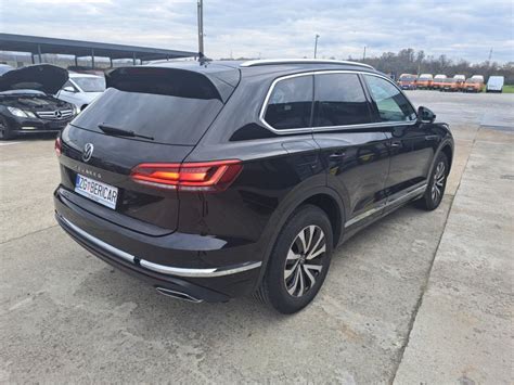 Vw Touareg Tdi G Karambol U Voznom Stanju Na Ime Kupca Prodajem