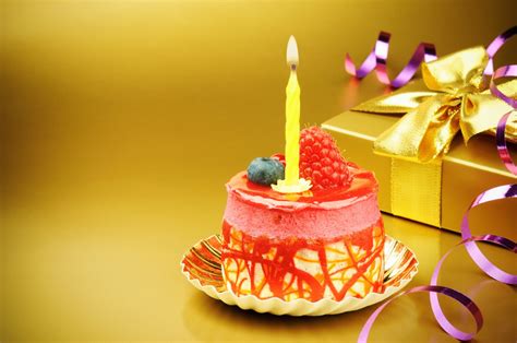 5 Beautiful Birthday Cake Design Ideas
