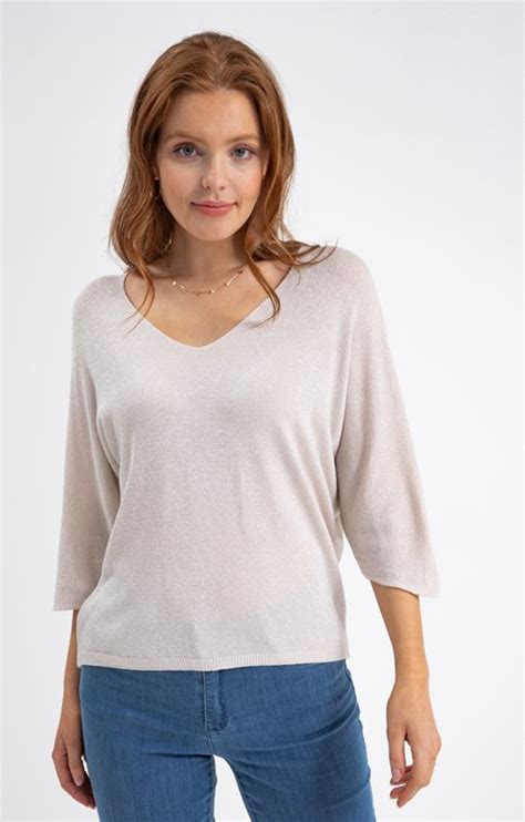 Pull Col V Maille Brillante 15 00 Armand Thiery