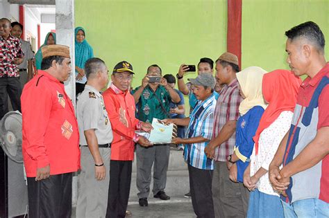 Infopublik Warga Masyarakat Desa Tabongo Terima Sertifikat Tanah