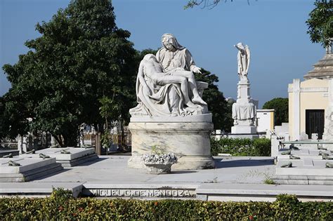 Cementerio Colón La Habana