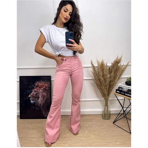 Descobrir 60 imagem looks calça rosa flare br thptnganamst edu vn