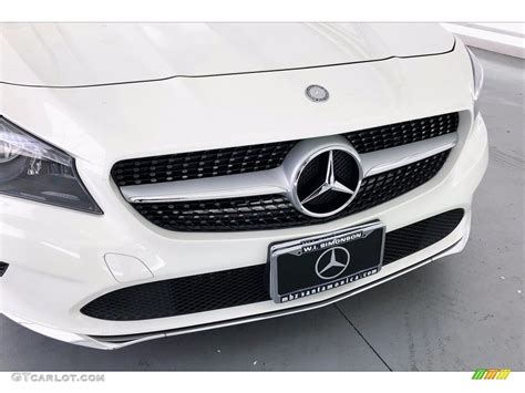 Cirrus White Mercedes Benz Cla Coupe Photo