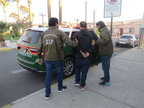 Carabineros Detuvo A Sujetos Que Robaban Veh Culos En El Centro De Arica