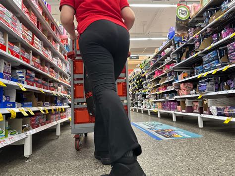 Close Up Phat Ass Grocery Store Girl OC Spandex Leggings Yoga
