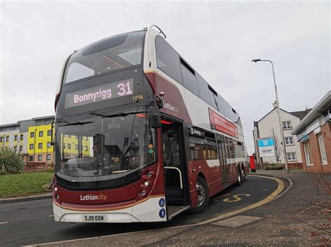 Lothian 1096 SJ1OXN Volvo B8L ADL Enviro400 XLB Lynx90000 Flickr