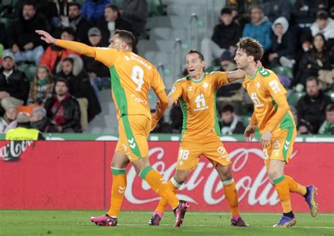 Tertinggal Dua Gol Real Betis Bangkit Hantam Elche Dengan S